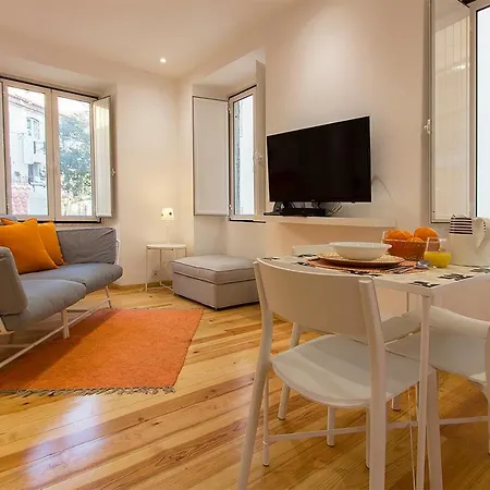 Cais Sodre Duplex By Homing *