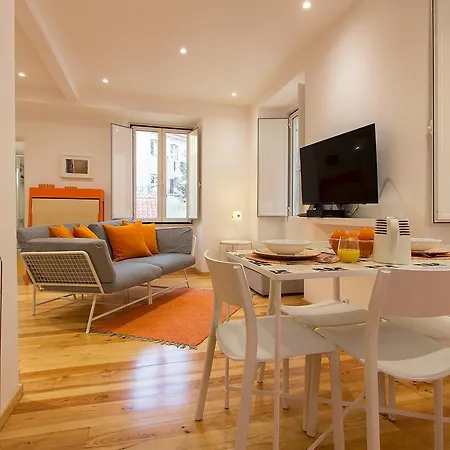 Cais Sodre Duplex By Homing *